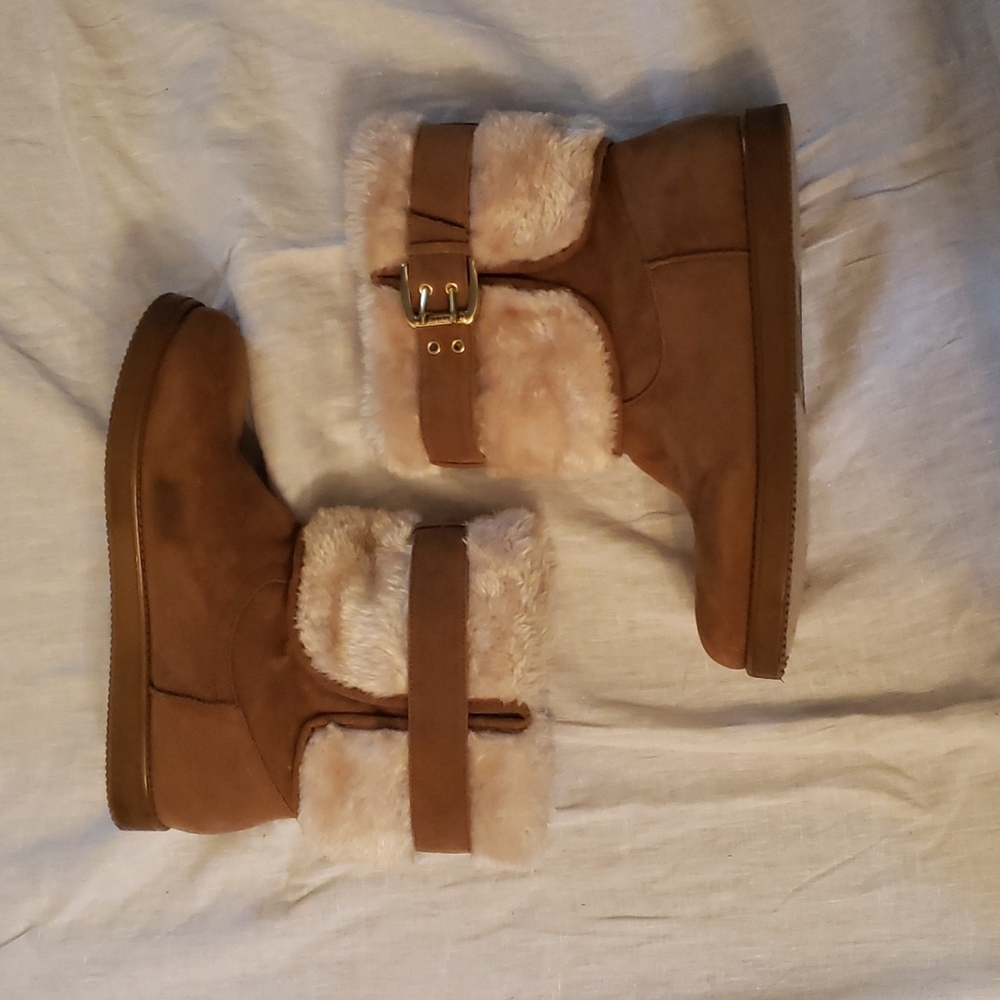 Y2K G by guess suede faux fur boots